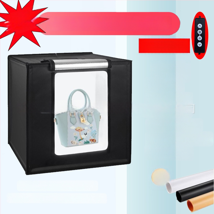 LED šviesos dėžė studijai – sulankstoma, nešiojama švelniu apšvietimu still life fotografijoms; konstrukcija iš aliuminio plėvelės ir Oxford audinio; svoris 2,5/4/5,8 kg