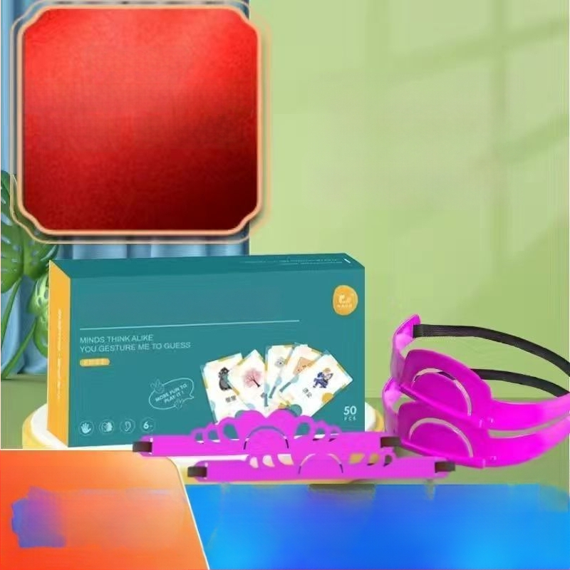 Настолна игра със карти за жестово познаване — семейно взаимодействие, 96 карти (съществителни/глаголи) и 2 ленти за глава, хартия, подходяща за възраст 7-14 години