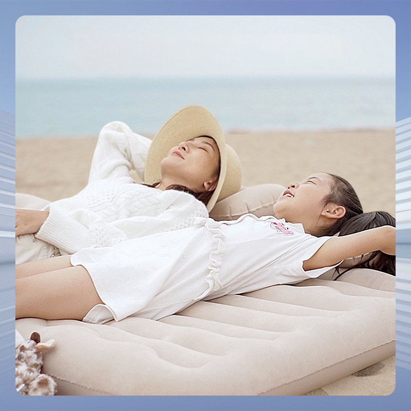 Išpūčiamas lova automobiliui su flokotu paviršiumi, lengvas 2,8 kg, maksimali apkrova 150 kg