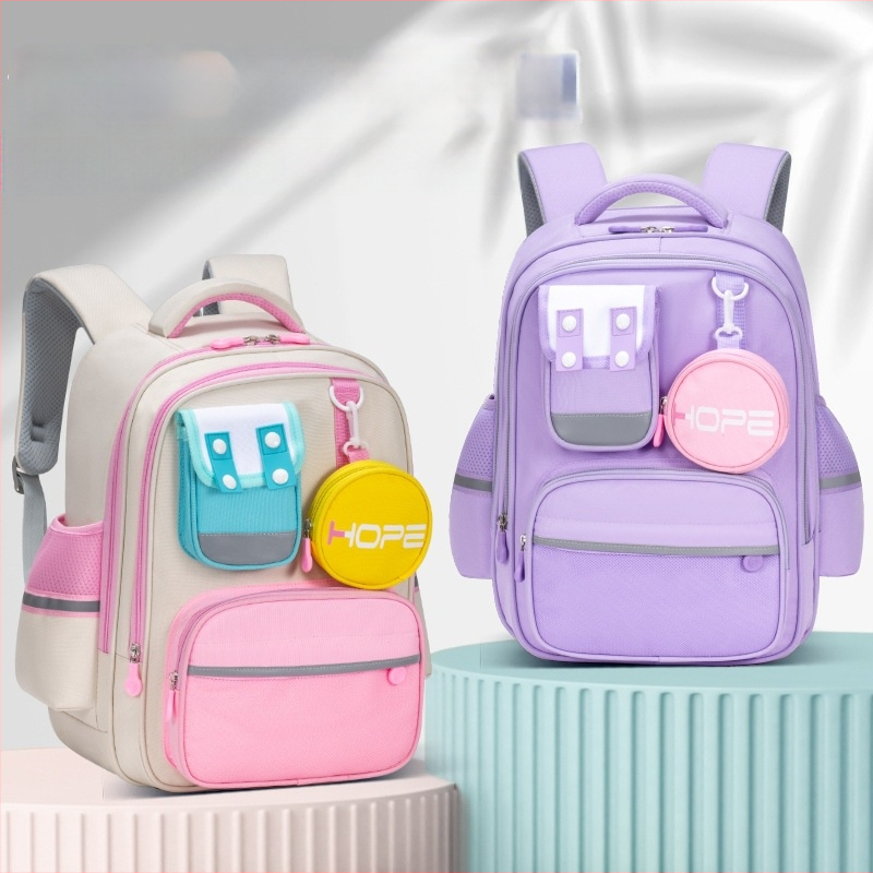 Unisex mokyklinė kuprinė 1–6 klasei, poliesterio medžiaga, didelė talpa su keliais skyrimis, pečių diržai su oro pagalve, jaunatviškas kampuso stilius