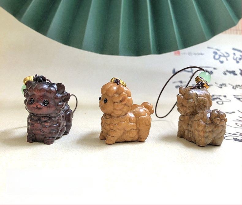 Дървена висулка за телефон и ключодържател с 12 зодии — карикатурни животни; материали: зелено сандалово дърво, розово дърво, boxwood