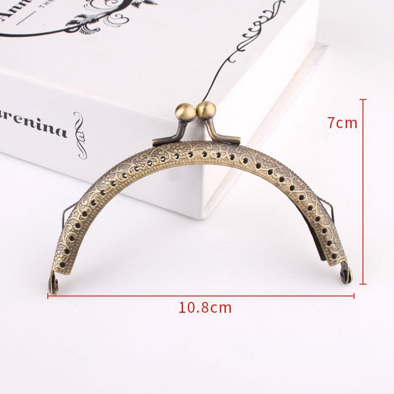 Metalinė pusmėnulio formos rankinės rėmas – DIY megztų rankinių priedai