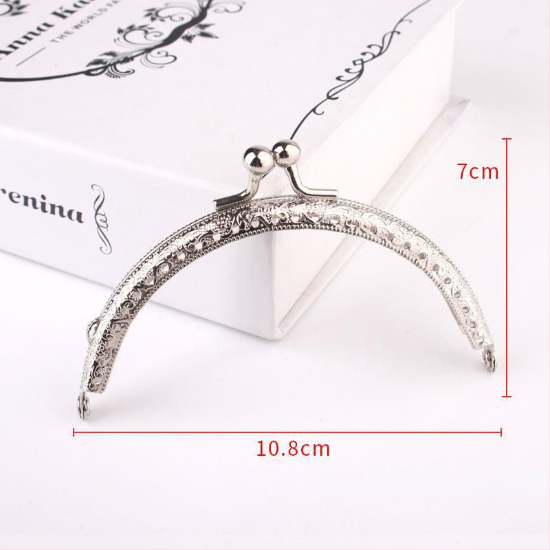 Metalinė pusmėnulio formos rankinės rėmas – DIY megztų rankinių priedai