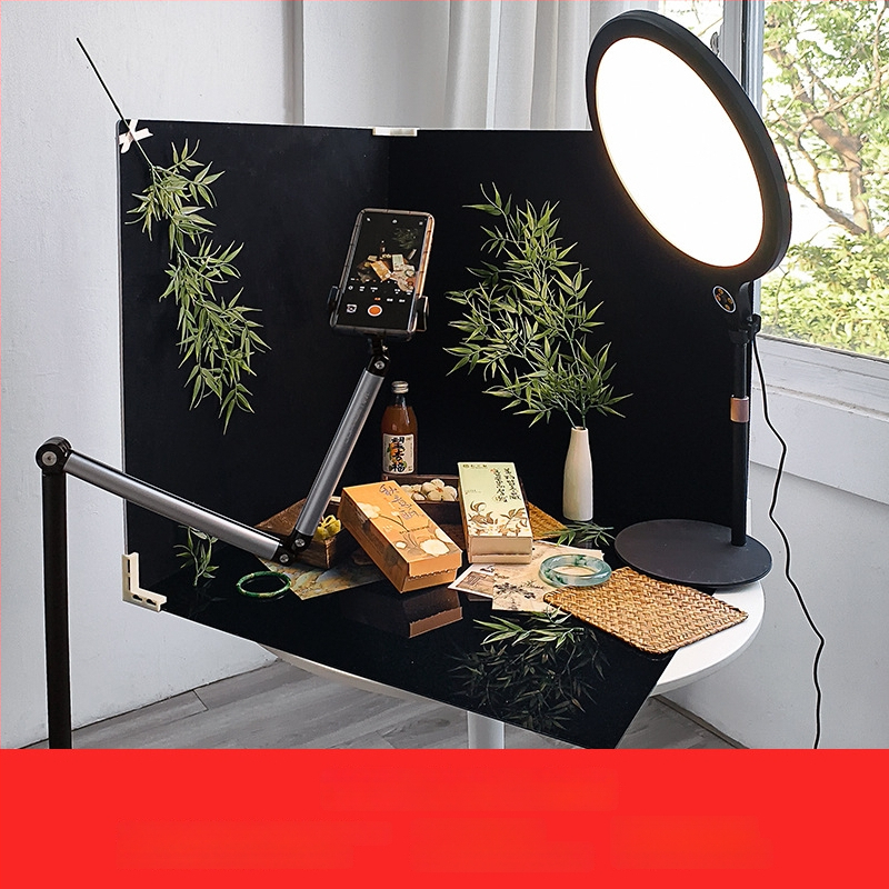 Senovinio stiliaus fotografijos fonas su judančiu flokotu audinio fonu papuošalų transliacijai gyvai | Modelis ltao1001830907