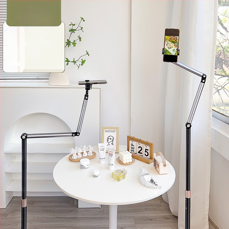 Senovinio stiliaus fotografijos fonas su judančiu flokotu audinio fonu papuošalų transliacijai gyvai | Modelis ltao1001830907