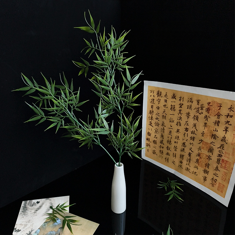 Senovinio stiliaus fotografijos fonas su judančiu flokotu audinio fonu papuošalų transliacijai gyvai | Modelis ltao1001830907