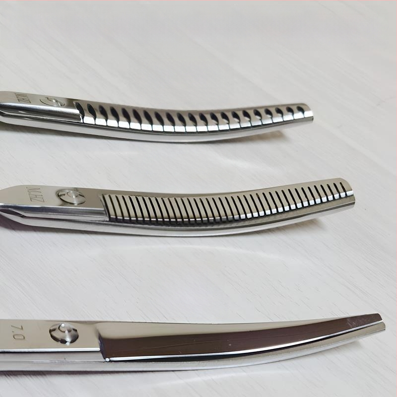 Foarfece de îngrijire a câinilor cu lame curbate pentru tunderea și modelarea blănii