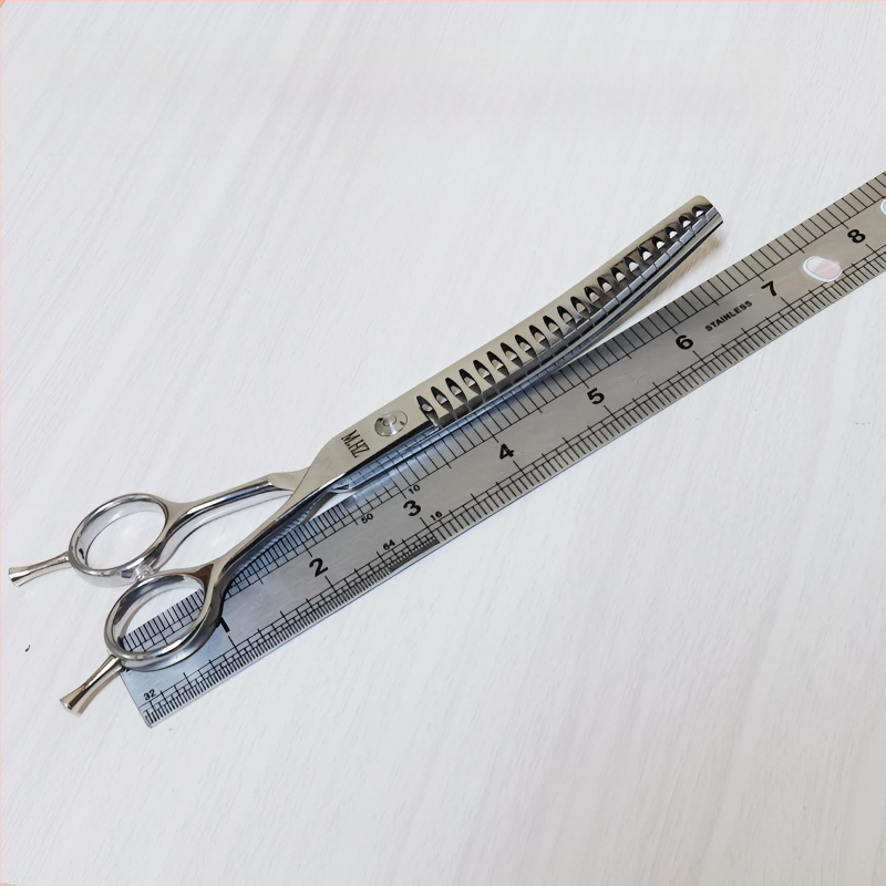 Foarfece de îngrijire a câinilor cu lame curbate pentru tunderea și modelarea blănii