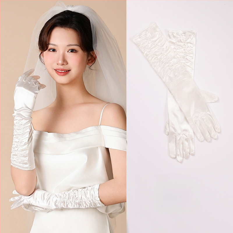 Satäänkindad – keskmise pikkusega pliisidega, universaalsed, dekoratiivsed naistele