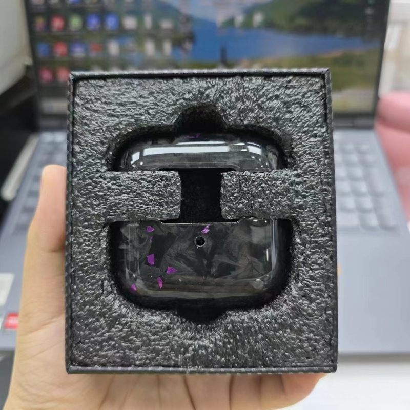 Ochranný obal z karbónových vlákien pre AirPods Pro 3 a AirPods 3/4