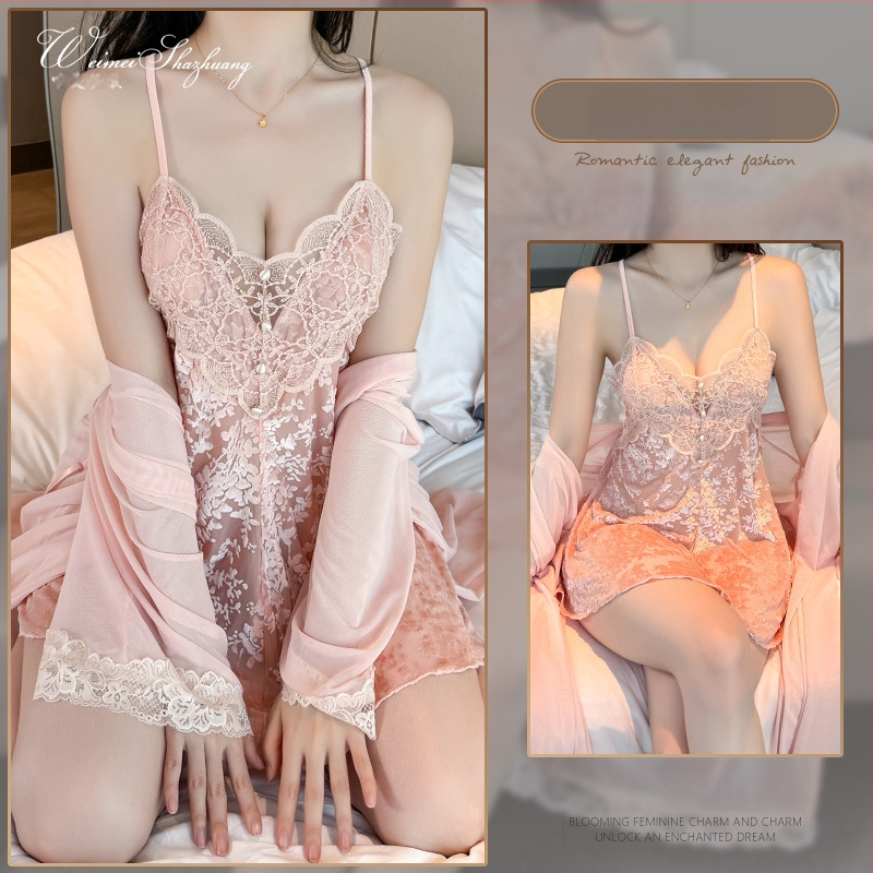 Bársonyas camisole-stílusú hálóing, V-nyakkal, fodros ujjak, szoknyahossz