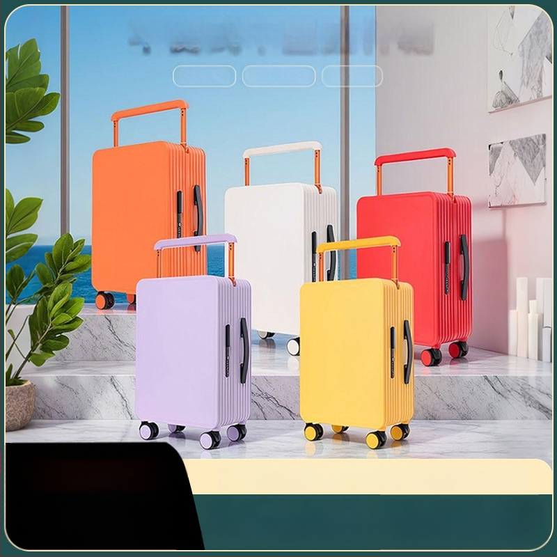 Pārvadājamā bagāža ar centrāli uzstādītu plašu vilkšanas stieni, ABS+PC materiāls, TSA kombinētā slēdzene, universālie riteņi, svars 5,1 kg