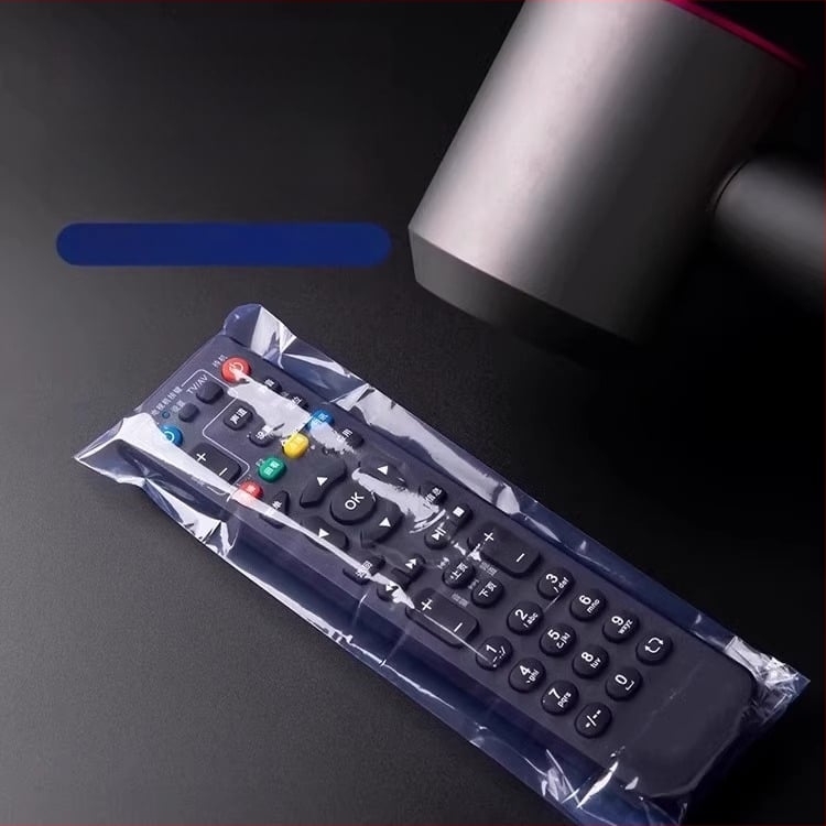 Защитен калъф за дистанционно управление – водоустойчив и прахоустойчив, PVC материал; основен компонент на тъканта POF 50%; стил: модерен минимализъм.