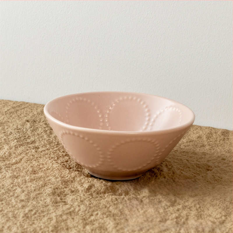 Kerámia tál domborított gyöngy-karika mintával, retro stílus, kerek alak, mikróban használható.