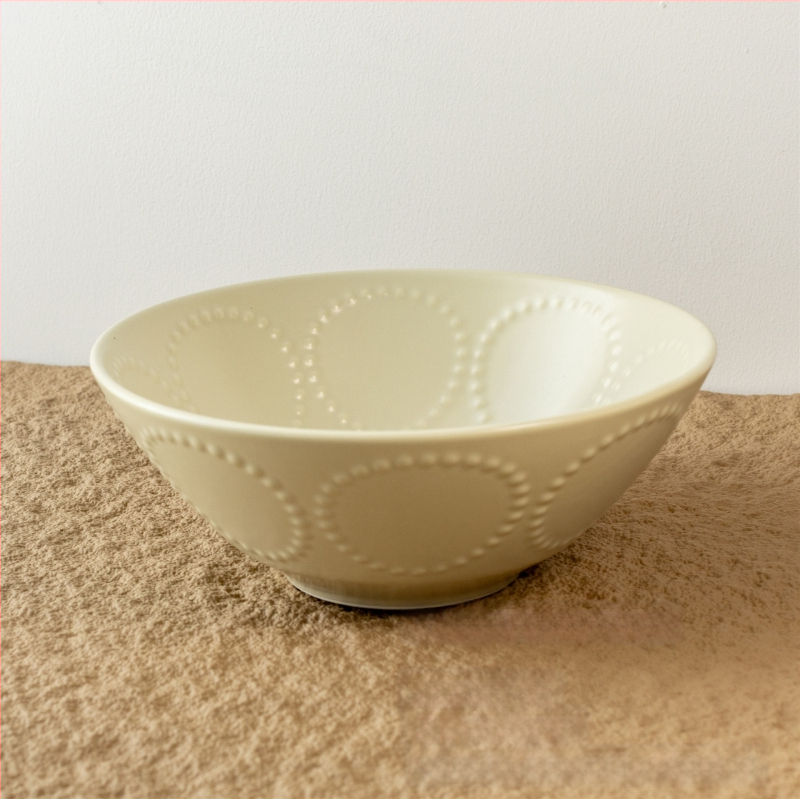 Kerámia tál domborított gyöngy-karika mintával, retro stílus, kerek alak, mikróban használható.