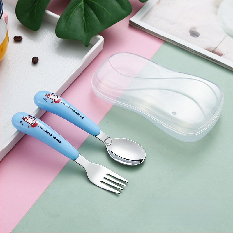 Gyerekeknek készült 304 rozsdamentes acél kanál- és villa készlet — hordozható evőeszközök karikatúra dizájnnal, tanuláshoz és otthoni használatra