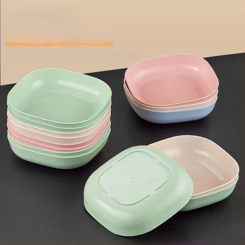 Пластмасова чиния за закуски, неправилно оформена форма, еднотонен дизайн, модерен минималистичен стил; подходяща за храна, кафе и чай