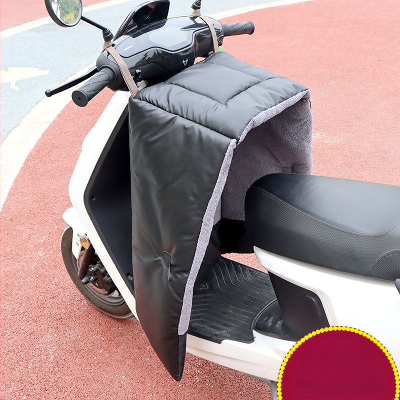 Vėjinė apsauga elektriniam paspirtukui su fliso pamušalu, storu PU medžiagą ir atskirais odiniai kojų apsaugos