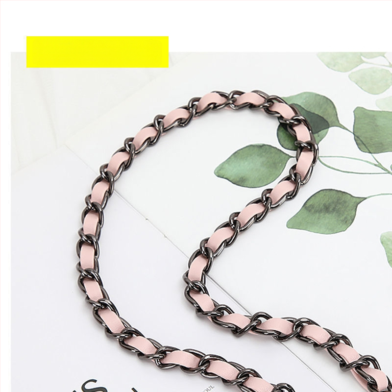 Ремък за чанта през рамо със метална верига, кожено портмоне и малък картодържател, аниме дизайн (Зима 2023)