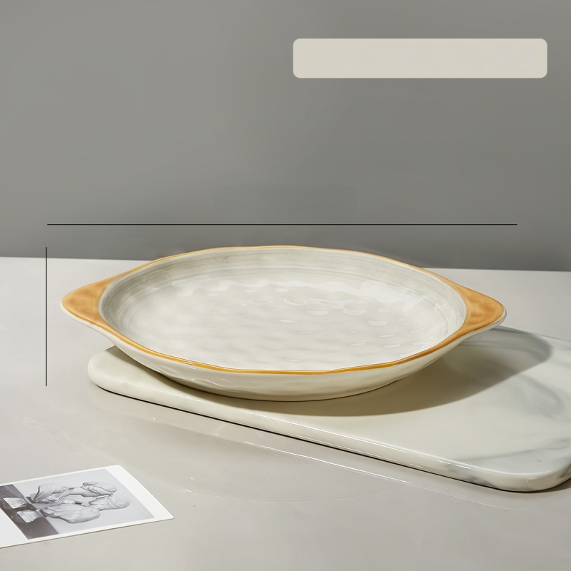 Πλατύ πιάτο πορσελάνης, τετράγωνο σχήμα, υπό γλάσο φινίρισμα, μονοχρωματικό μοτίβο, κατάλληλο για φούρνο μικροκυμάτων