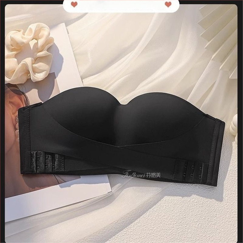 Сутиен без презрамки с повдигане, против изплъзване; чашка 1/2; основен материал нейлон, подплата спандекс; свалящи се двойни презрамки; задно закопчаване с три реда копчета