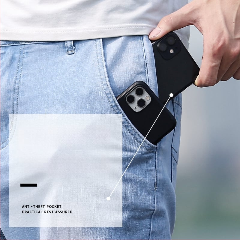 Șort denim cu croială dreaptă, talie medie, amestec de bumbac (69.8% bumbac, 27.8% poliester, 0.6% viscose, 1.8% elastan), finisaj spălat