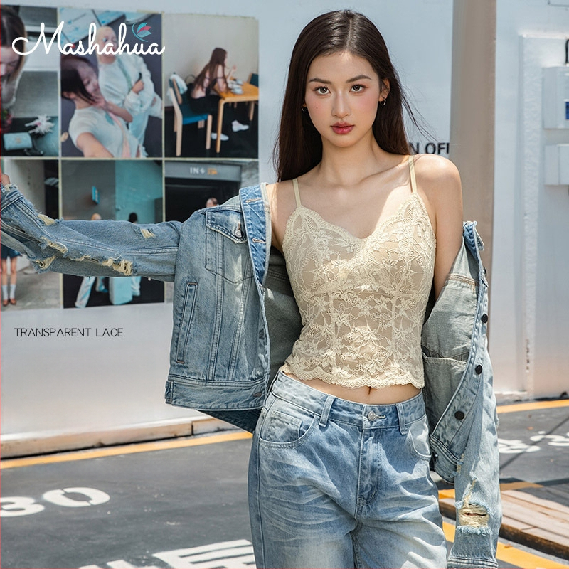 Nėrinių camisole su įmontuotomis liemenėlės pagalvėlėmis, tinkamas dėvėti virš drabužių ar sluoksniuojimui, push-up ir nugaros palaikymas, 3/4 puodelis