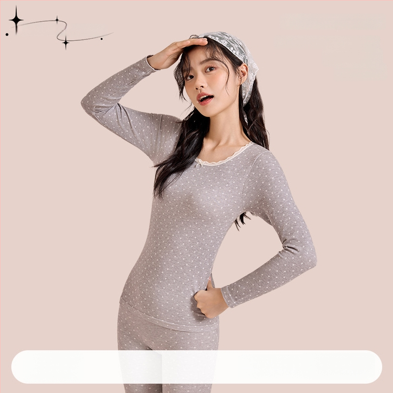 Γυναικείο σετ φθινοπωρινών πλεκτών (πουλόβερ με δαντέλα σε στρογγυλή λαιμόκοψη + παντελόνες) από Cupro ίνες, διαπνέον, αντιβακτηριακό, 200 g/m², 78.8% Cupro, μπορεί να φορεθεί εξωτερικά