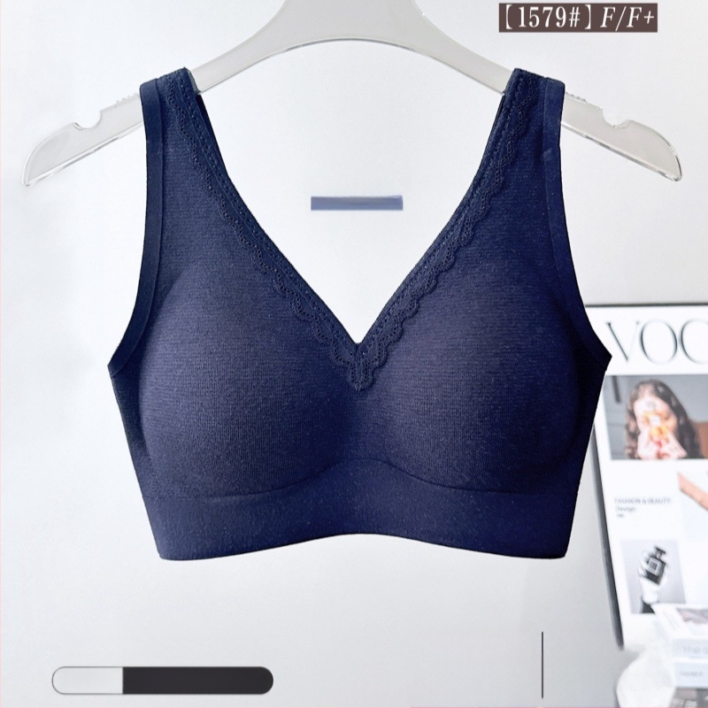 Безшевен дантелен сутиен с широки фиксирани презрамки, пълна чашка, тънкоформована чашка, дантелен плат найлонова основа, подплата модал, дишащ и удобен