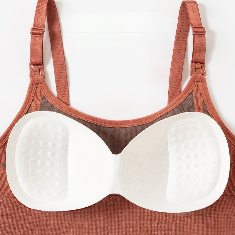 Бюстгалтер за кърмене за майки – безжичен, безшевен, чаши със среден модел, основен материал найлон, подплата спандекс, закопчаване на гърба с четири реда куки и капси