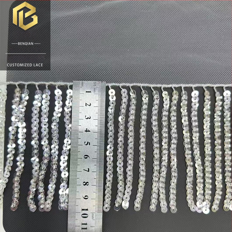 Латинска танцова пола с мрежеста материя, мъниста тръбички и пискюлна дантела за сценични изпълнения и танц с корем