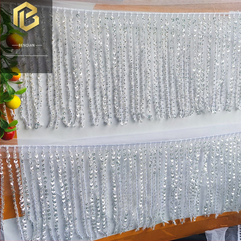 Латинска танцова пола с мрежеста материя, мъниста тръбички и пискюлна дантела за сценични изпълнения и танц с корем