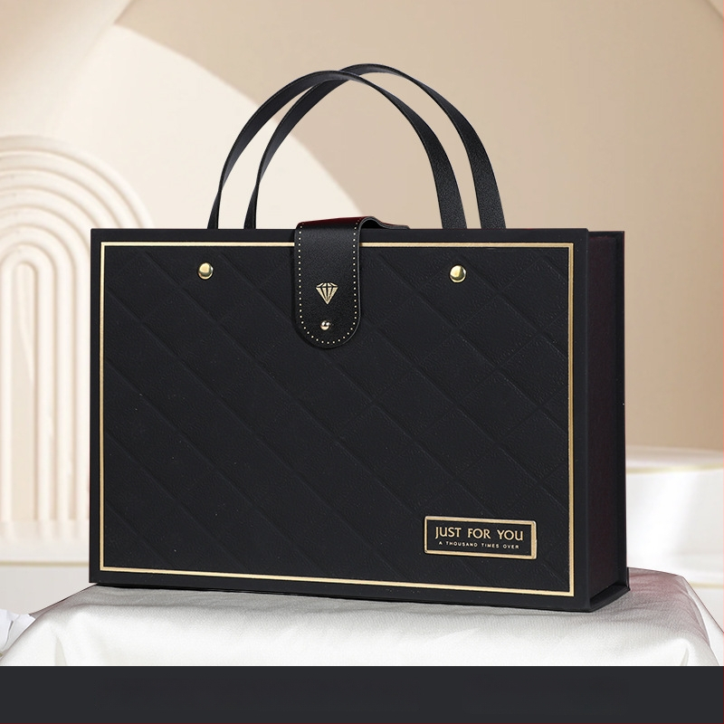 Dovanų dėžutė papuošalams ir makiažui su UV spausdinimu ant pilko popieriaus, Haolan Packaging, produkto kodas 01, kilmė Hubei Wuhan, nukrypimas 2 mm, licencijuotos privatūs prekiniai ženklai: Taip.