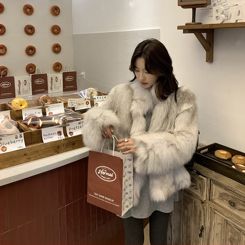 Monet's Garden κοντό μπουφάν από ψεύτικη γούνα αλεπούς με Stand Collar, 95%+ συνθετική γούνα, Χειμώνας 2025