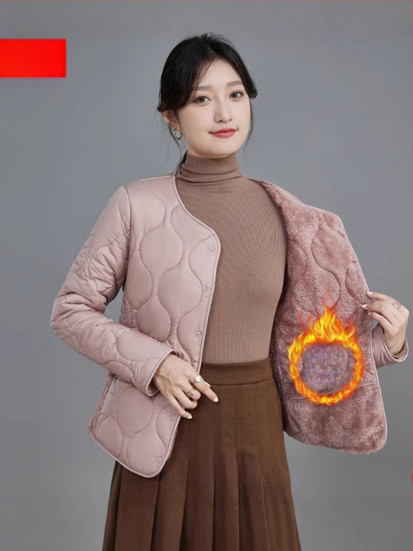 Palto damă cu umplutură poliester-bumbac, gros și cald, croială Slim-Fit, guler rotund, închidere cu nasturi pe un rând