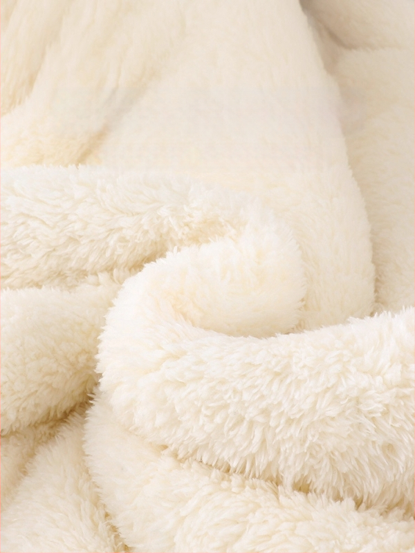 Jachetă de iarnă cu umplutură din bumbac pentru femei în vârstă; guler înalt; model plante și flori; umplutură poliester-bumbac; lungime medie 50–65 cm