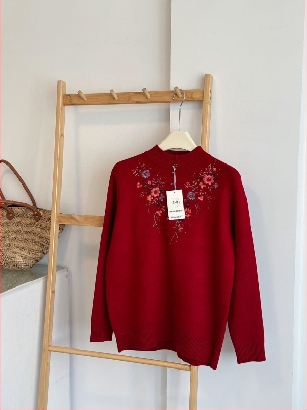 Moteriškas megztinis su siuvinėjimu, gėlių raštas, pusiau kaklo apykaklė, ilgomis rankovėmis, poliesterio-elastano audinys