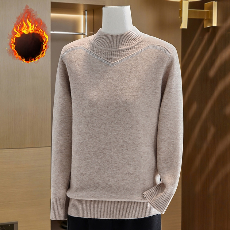 Megztinis su fliso vidine apdaila ir pusaukštas kaklas, laisvas kirpimas, ilgos rankovės, akrilo-poliesterio mišinys