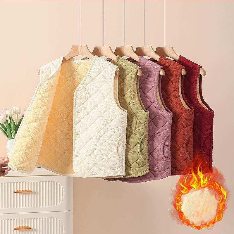 Vesta damă: căptușeală din fleece, corduroy embossat, căldură generoasă; imprimeu cu plante; poliester cu elastan; lungime 50–65 cm