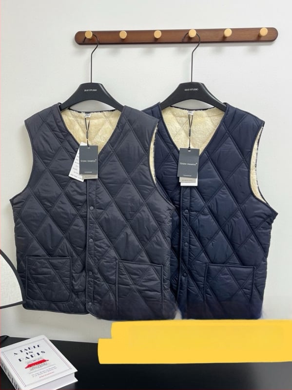 Vesta bărbați din poliester și PU, model romb, stil elegant de mers la serviciu, lungime normală.