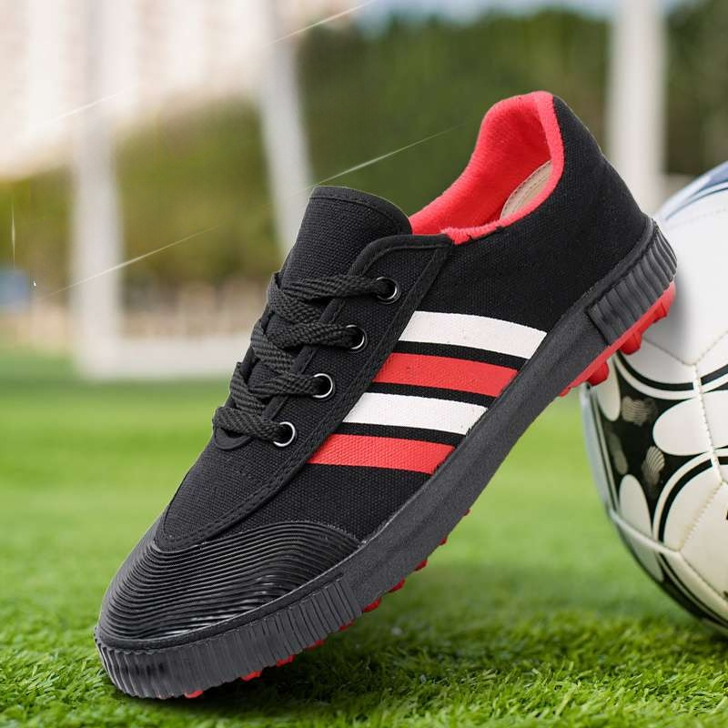 Futbolo bateliai su anti-slip ir atsparumu dilimui, viršus medvilninis, vidutinio aukščio, gumos padas