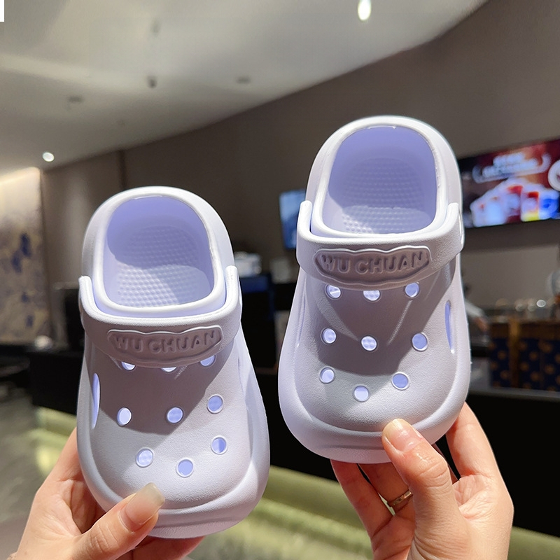2025 nove dječje Crocs-stil cipele s rupicama, protuklizne, antibakterijske, za unutarnju upotrebu