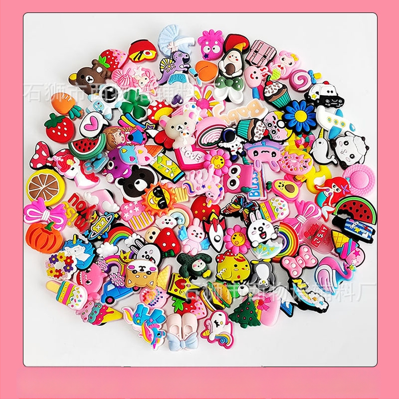 Crocs-stílusú cipővirágok és csatok, PVC DIY kiegészítők, modell HP, egész éves viselésre, más típusú cipőkhöz