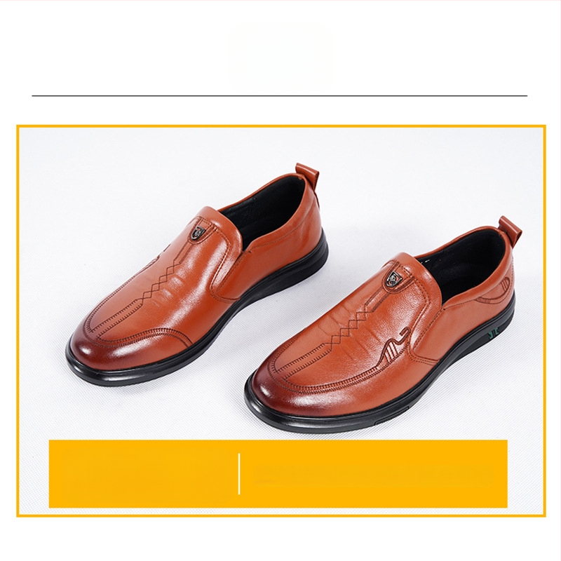 Vyriniai odiniai batai, pirmosios sluoksnio karvės odos, vidinis pamušalas iš pirmosios kiaulienos odos, gumos padas, apvalus pirštas, žemas viršus, minimalistinis stilius