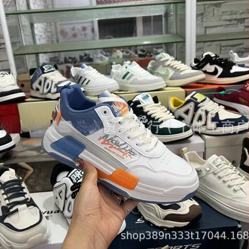 Vyriski platforminiai batai, viršus iš Super Fiber, viduje tinklas, padas iš gumos, užsegimas raišteliais, žemas viršus, apvalus pirštas, kulno aukštis 3–5 cm, kvėpuojančios ir atsparios slydimui