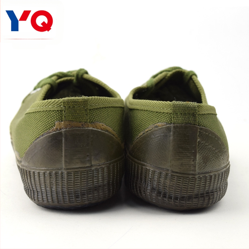 Treningice za učenike, niski gornji dio, platneni đon, gumeni đon, vezanje sprijeda, otporne na habanje