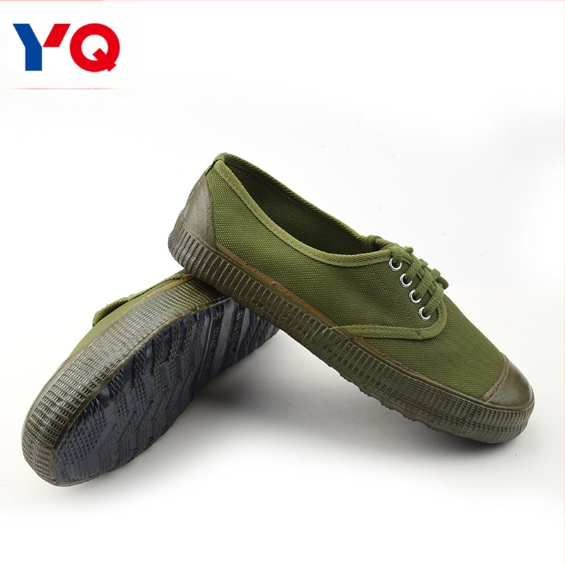 Treningice za učenike, niski gornji dio, platneni đon, gumeni đon, vezanje sprijeda, otporne na habanje