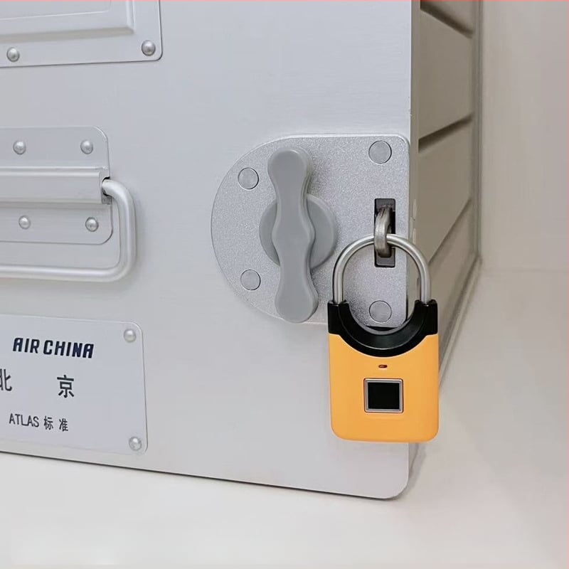 Биометрично заключване за шкафове SKG-555B, 10 отпечатъка, над 100000 отключвания, време на сканиране <1 сек, захранване DC