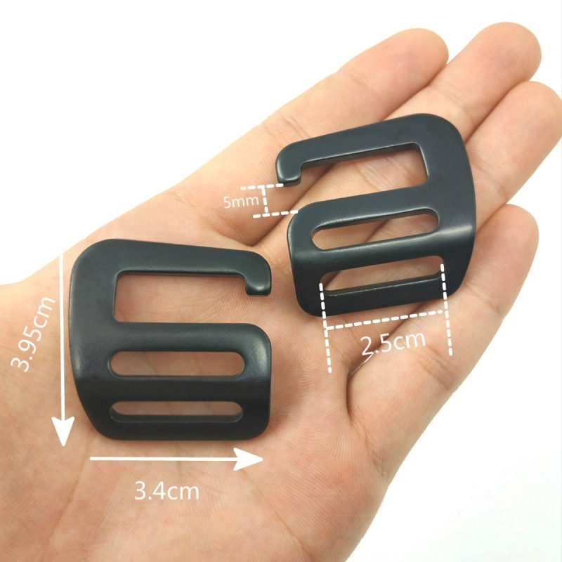 Išlenkta metalo kilpa kuprinėms ir lagaminams