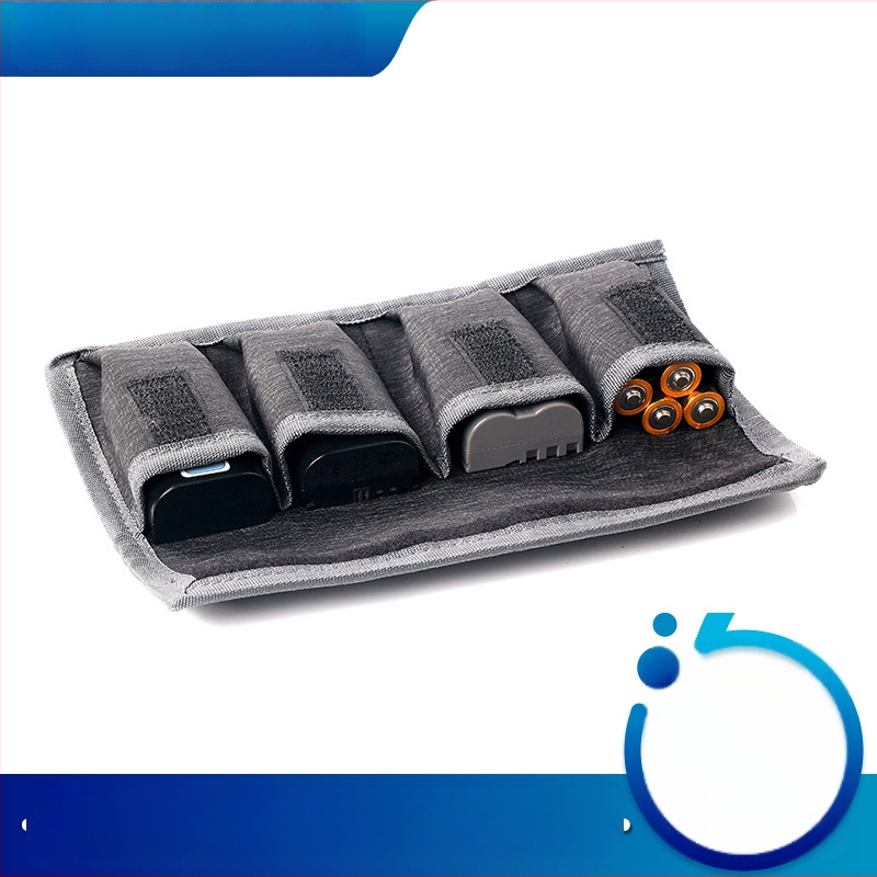 Kamerához való akkumulátortároló táska, Silis anyag, 4 db akkumulátor kapacitás, AA akkumulátorokkal kompatibilis, tömeg 50 g